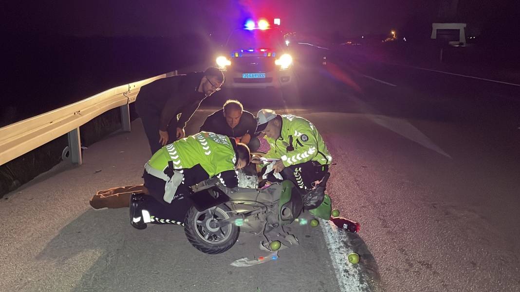 Konya-Karaman yolunda kaza! Elektrikli bisiklet yayalara çarptı 3
